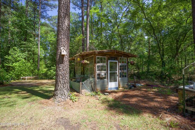 168 Riverview Drive, Vass, NC 28394