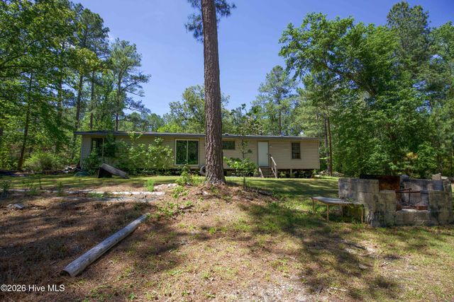 168 Riverview Drive, Vass, NC 28394