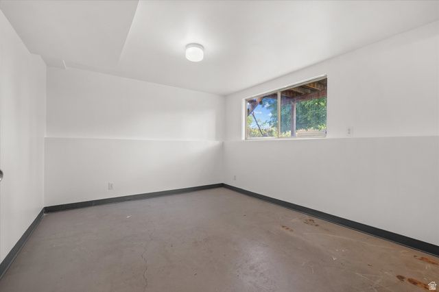 1487 N 700 W, West Bountiful, UT 84087