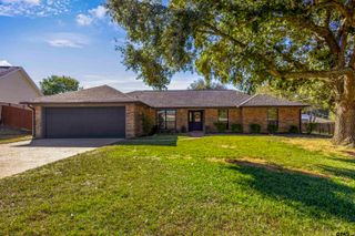 1611 Shady Creek Circle, Henderson, TX 75652