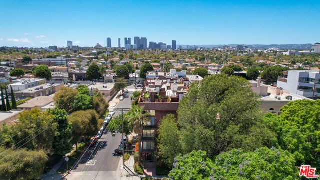869 S Wooster Street 301, Los Angeles, CA 90035