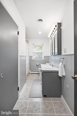 1269 TANYARD RD, Sewell, NJ 08080