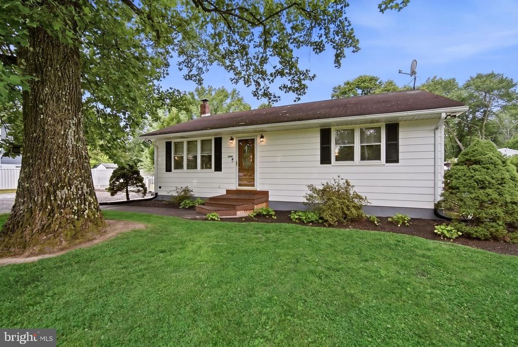 1269 TANYARD RD, Sewell, NJ 08080