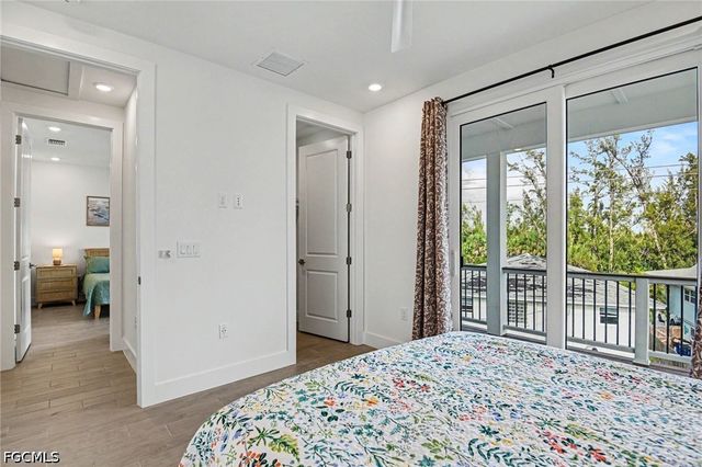 224 Fairweather LN, Fort Myers Beach, FL 33931