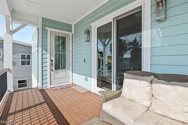 224 Fairweather LN, Fort Myers Beach, FL 33931