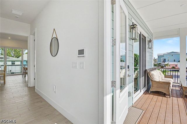224 Fairweather LN, Fort Myers Beach, FL 33931