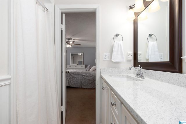 322 SOUTHERN HILLS DRIVE, Calera, AL 35040