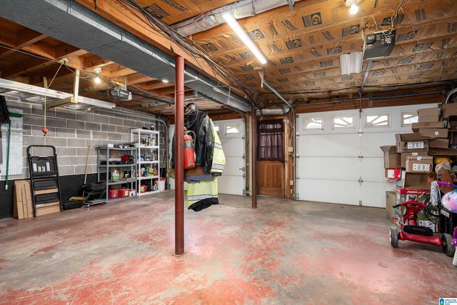 322 SOUTHERN HILLS DRIVE, Calera, AL 35040