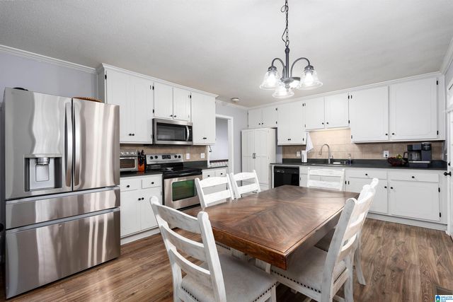 322 SOUTHERN HILLS DRIVE, Calera, AL 35040