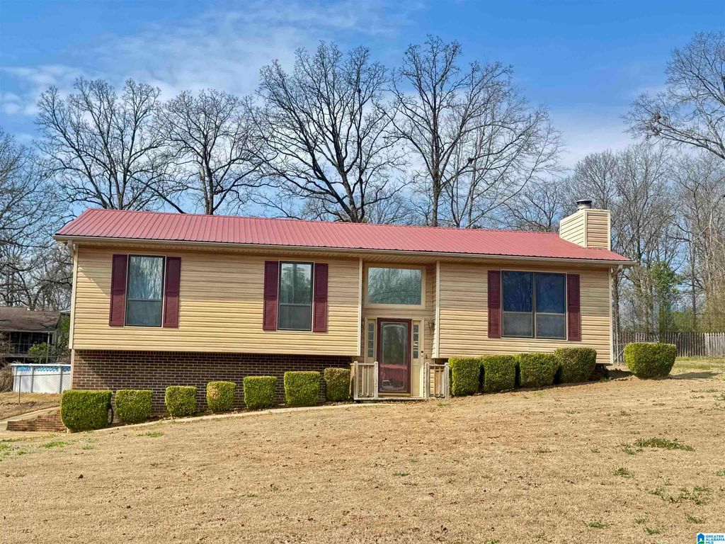 322 SOUTHERN HILLS DRIVE, Calera, AL 35040