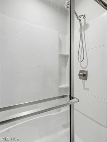 346 Lakewick Lane, Willowick, OH 44095