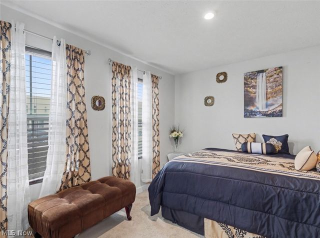 346 Lakewick Lane, Willowick, OH 44095