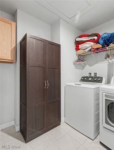 346 Lakewick Lane, Willowick, OH 44095