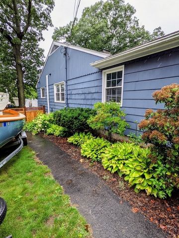 22 Pine Hill Road, Swampscott, MA 01907