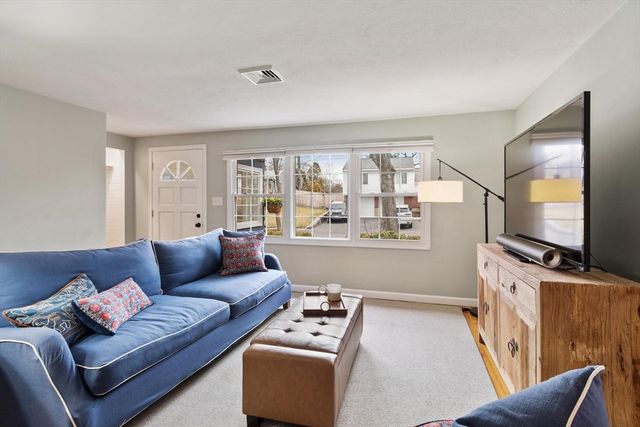 22 Pine Hill Road, Swampscott, MA 01907