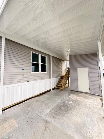 827 Peaceful DR, North Fort Myers, FL 33917