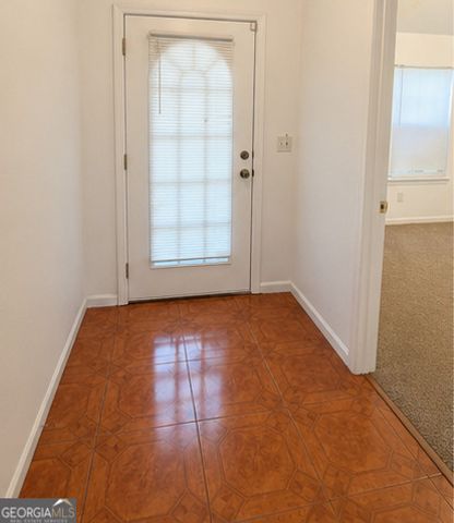 65 Waters Edge Way, Fayetteville, GA 30215