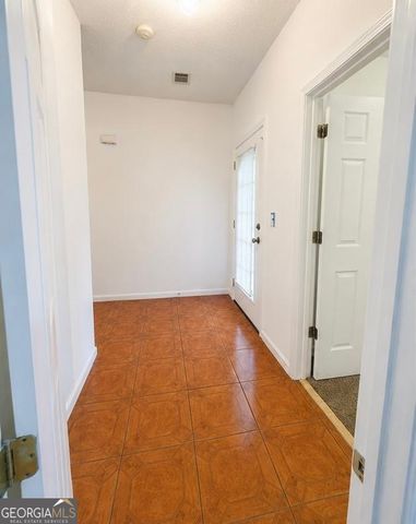 65 Waters Edge Way, Fayetteville, GA 30215