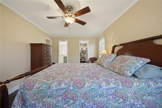 113 E Janin Cir, Portland, TX 78374