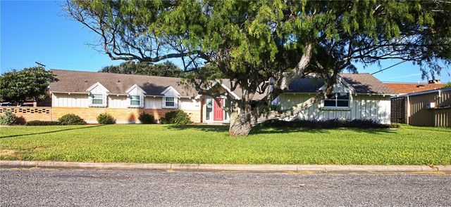 113 E Janin Cir, Portland, TX 78374