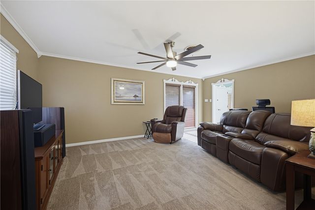 113 E Janin Cir, Portland, TX 78374