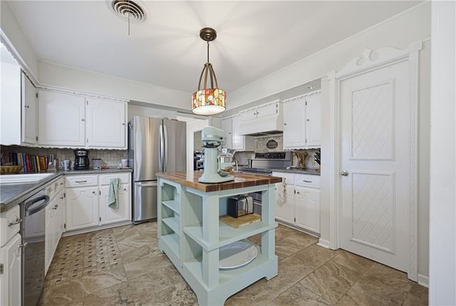 113 E Janin Cir, Portland, TX 78374