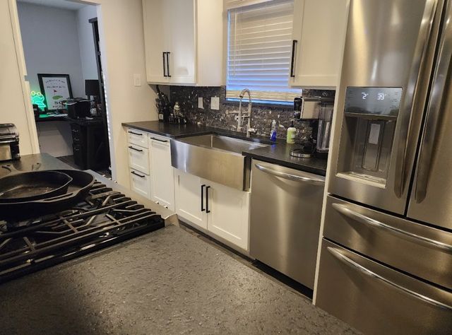 2129 Goerte Drive, Grand Prairie, TX 75051