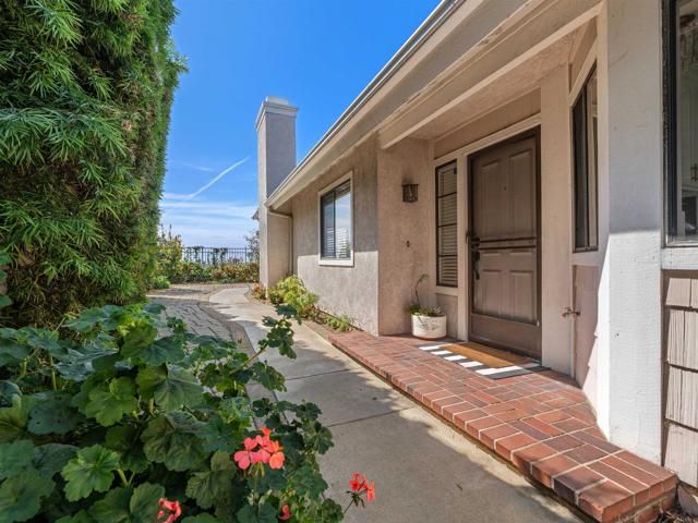 6923 Whitecap, Carlsbad, CA 92011