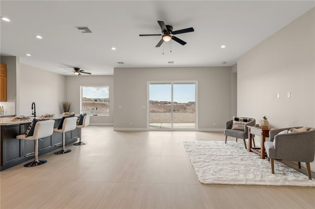 3090 Canyon De Chelly Drive, Bullhead City, AZ 86429