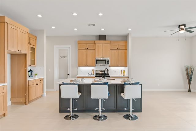 3090 Canyon De Chelly Drive, Bullhead City, AZ 86429