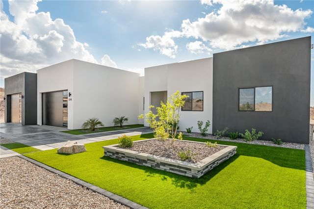 3090 Canyon De Chelly Drive, Bullhead City, AZ 86429