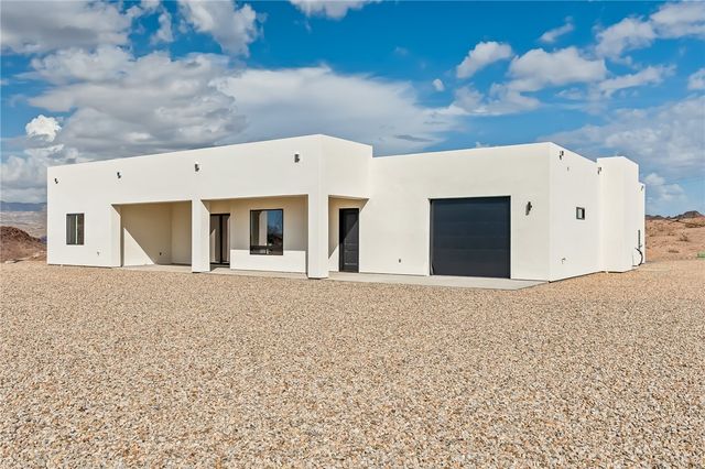 3090 Canyon De Chelly Drive, Bullhead City, AZ 86429