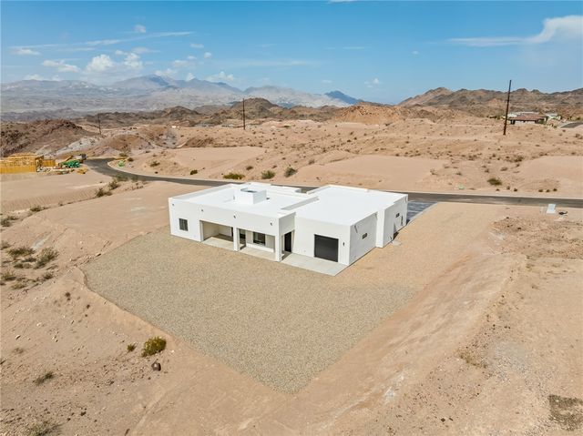 3090 Canyon De Chelly Drive, Bullhead City, AZ 86429