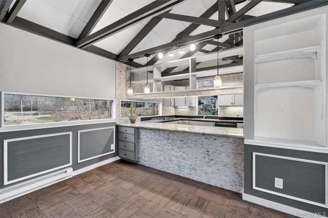 98 Mount Airy Road S, Croton-on-hudson, NY 10520