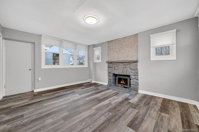 98 Mount Airy Road S, Croton-on-hudson, NY 10520