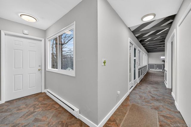 98 Mount Airy Road S, Croton-on-hudson, NY 10520