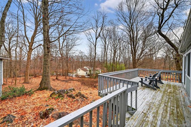 98 Mount Airy Road S, Croton-on-hudson, NY 10520