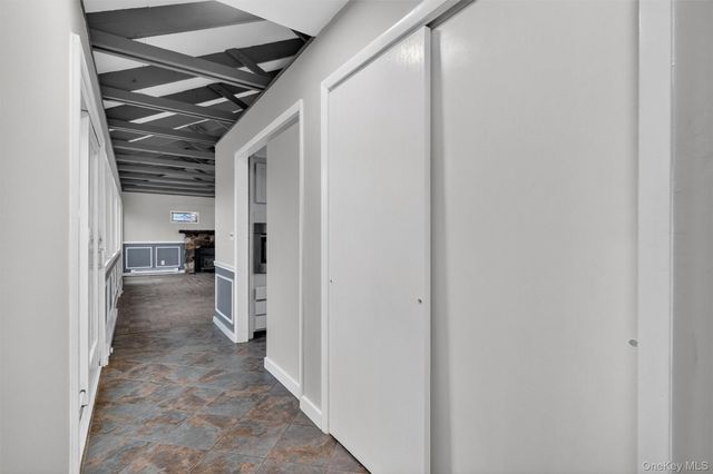 98 Mount Airy Road S, Croton-on-hudson, NY 10520