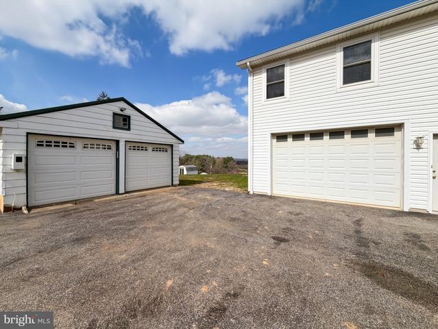 5765 GLATFELTERS STATION, Seven Valleys, PA 17360