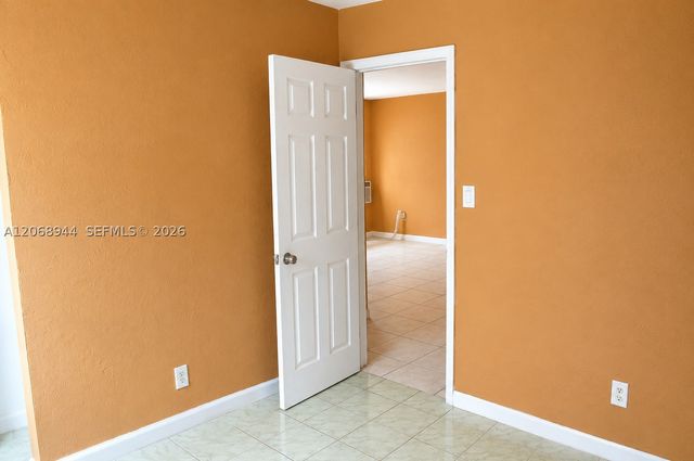 119 NW 3rd St, Hallandale Beach, FL 33009