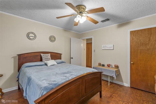 1815 S Brookwood Drive, Shreveport, LA 71118