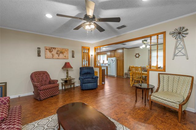 1815 S Brookwood Drive, Shreveport, LA 71118