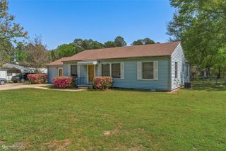1815 S Brookwood Drive, Shreveport, LA 71118