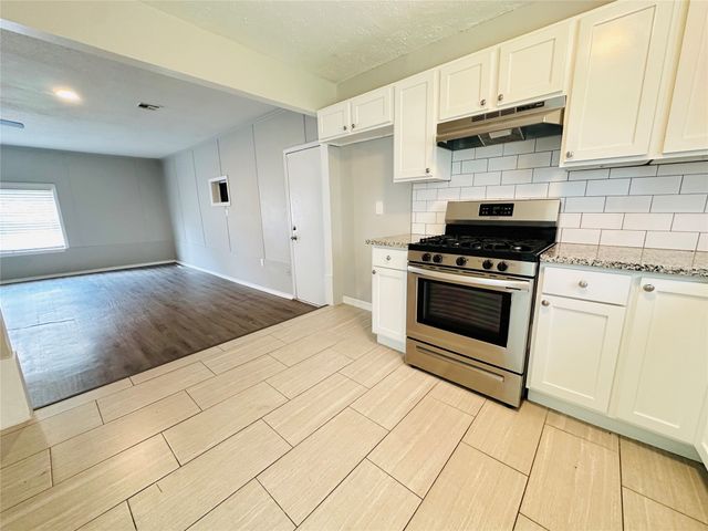 12315 E 24th Street, Tulsa, OK 74129
