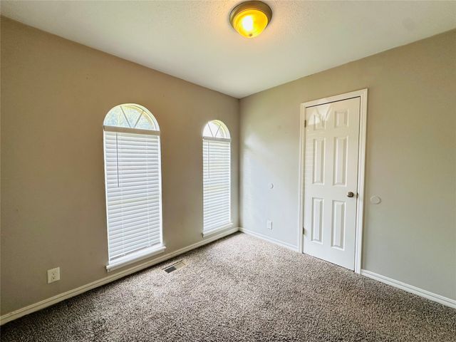 12315 E 24th Street, Tulsa, OK 74129