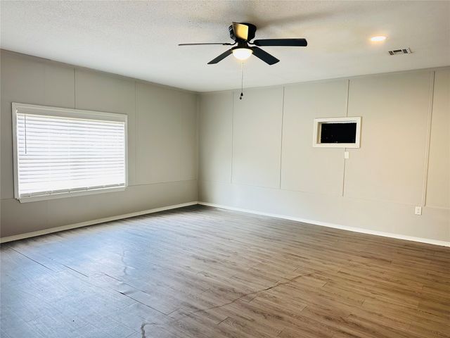 12315 E 24th Street, Tulsa, OK 74129