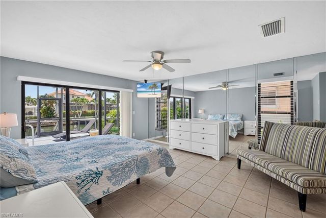 1124 Whiteheart CT, Marco Island, FL 34145