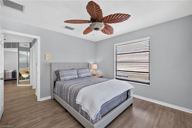 1124 Whiteheart CT, Marco Island, FL 34145