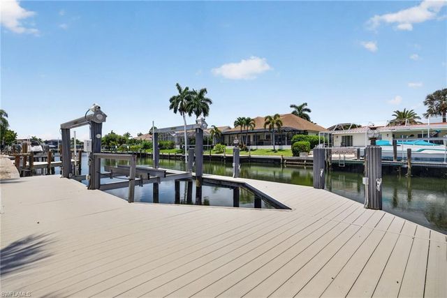 1124 Whiteheart CT, Marco Island, FL 34145