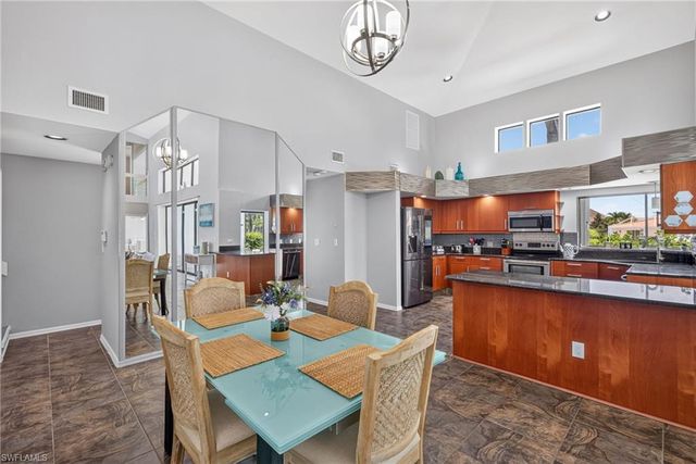 1124 Whiteheart CT, Marco Island, FL 34145